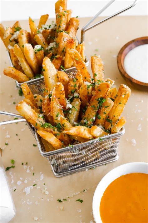 Crispy Garlic Parmesan Fries | Moribyan