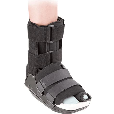 Foot & Ankle Post-Surgery Recovery: Walking Boots, Shoes & Faster Heal — Brace Direct