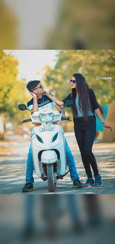 Best Pre Wedding Poses For Photography Idea _One Click Studio