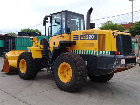 Komatsu WA320-5B | CHM