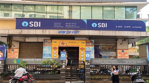SBI Interest Rates From Dec-15: Lending Rates Drop By 25 Bps, Amrit ...