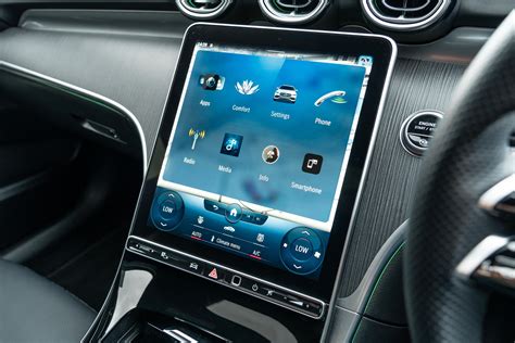 2022 Mercedes-Benz C300 review | CarExpert