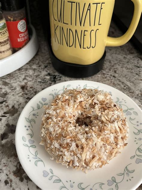 Donut Bar - Southfield Michigan Bakery - HappyCow