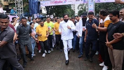 Maharashtra's Dy CM Eknath Shinde Flags Off 31st Varsha Marathon ...