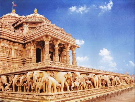 Akshardham Temple is one of the Largest Temples in the World - Hello ...