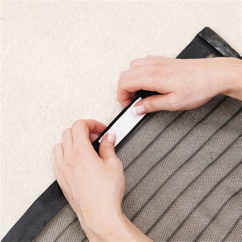 Install Magic Mesh Screen Door 的图像结果