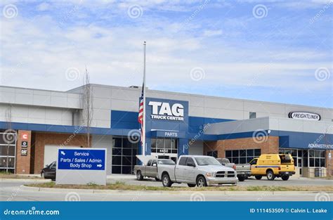 Tag Truck Center