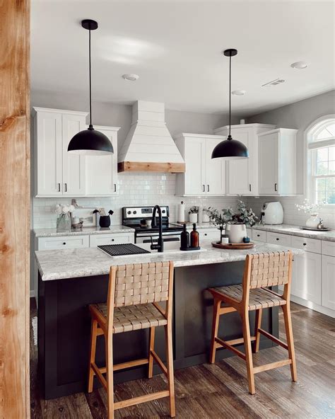 Modern Farmhouse Kitchen Lighting