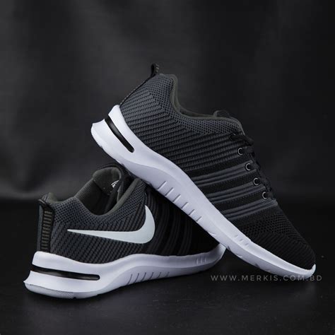 Sports Shoes 的图像结果
