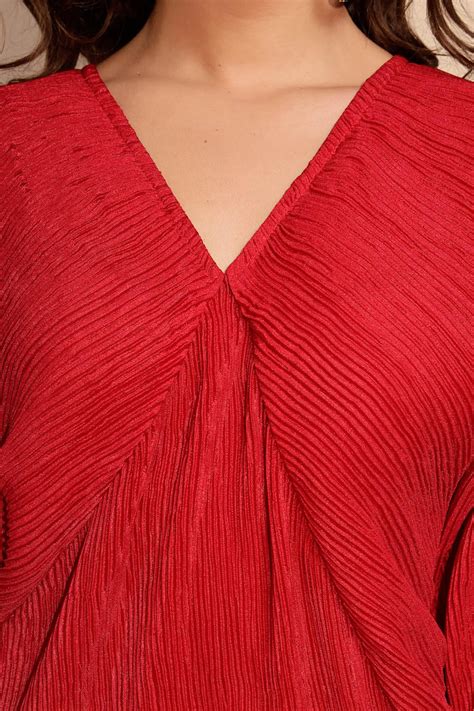 Women's Solid V-Neck Maroon Dress – Global Republic