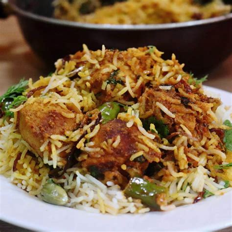 Chicken Tikka Biryani (step by step photos + video) - The Yummy Delights