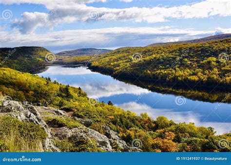 Lake of the Clouds in Porcupine Mountains Wilderness State Park ...