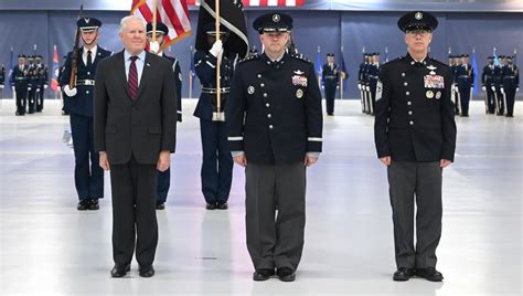U.S. Space Force Dress Uniform 的图像结果