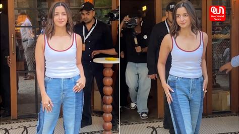 Alia Bhatt Denim Look: আলিয়া ভাটের ডুয়াল-টোন ডেনিম বেসিক জিন্স ...