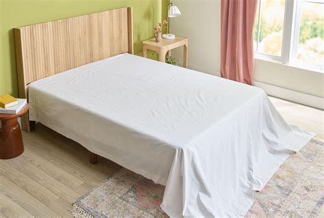 How to Make a Bed with Hospital Corners