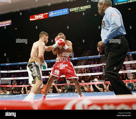 Las Vegas, Nevada, USA. 14th Dec, 2014. Boxers Amir Khan (white gloves ...