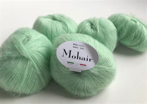 Emerald Green Yarn, Thick Green Mohair, Green Fluffy Mohair Yarn - Etsy