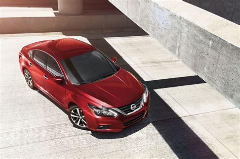 2017 Nissan Altima Review 2017 Nissan Altima Review: The Just Right