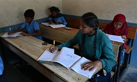 Andhra Pradesh: విద్యార్థులకు అలర్ట్‌.. టెన్త్‌ పరీక్ష వాయిదా | Class ...