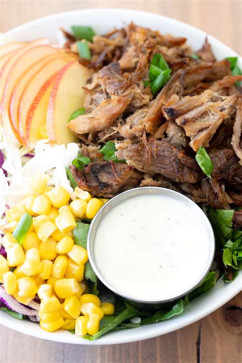 Pulled Pork Salad - Hungry Hobby