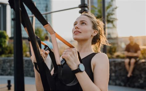 The 5 Reasons Why Calisthenics Is Better Than Weights - BetterMe