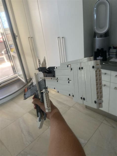 LEGO AK-47 Tutorial 的图像结果