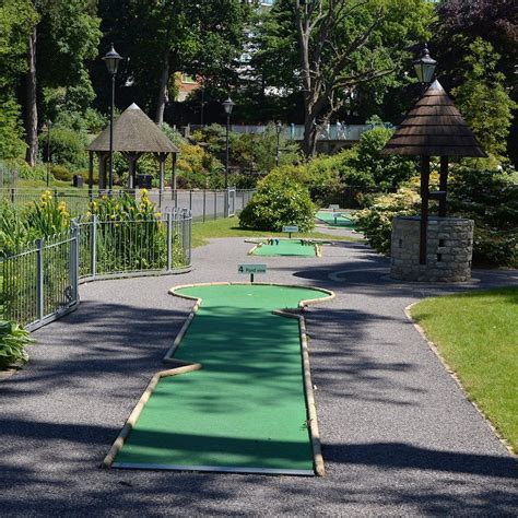 SQUIRREL CAFE AND MINI GOLF, BOSCOMBE CHINE GARDENS (2024) All You Need ...