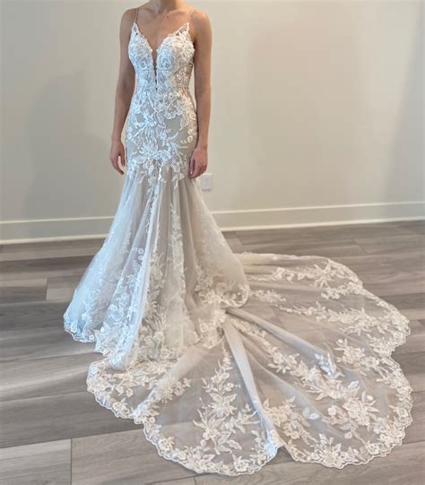 Essense of Australia D2770 New Wedding Dress Save 24% - Stillwhite