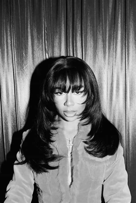 Download Retro Glamour Portrait Mariah The Scientist Wallpaper ...