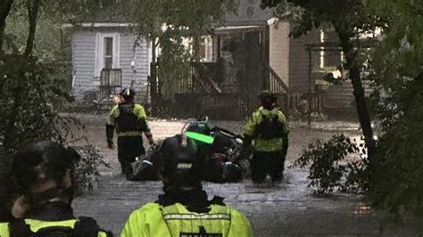 Smith County ESD 2 crews help rescue 2 from floodwaters near Troup | cbs19.tv