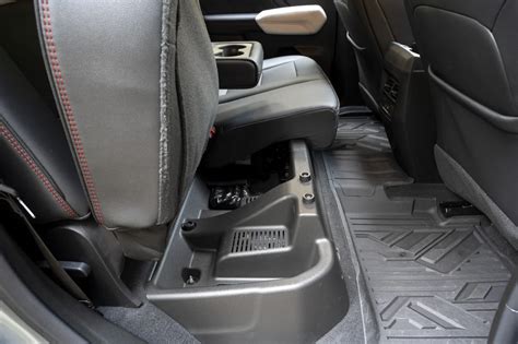 2025 GMC Canyon: 46 Interior Photos | U.S. News