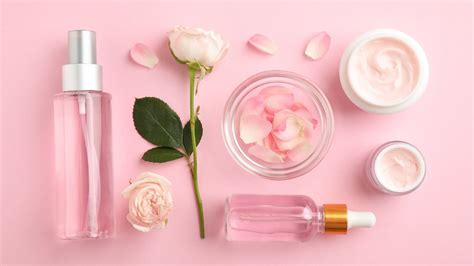 Rose Water Toner: Benefits & How to Use for Glowing Skin