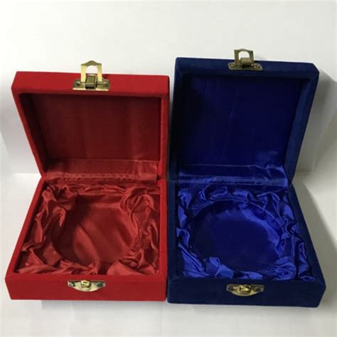 Promo box medali murah (merah, biru, kuning, & hitam) - Jakarta Pusat ...