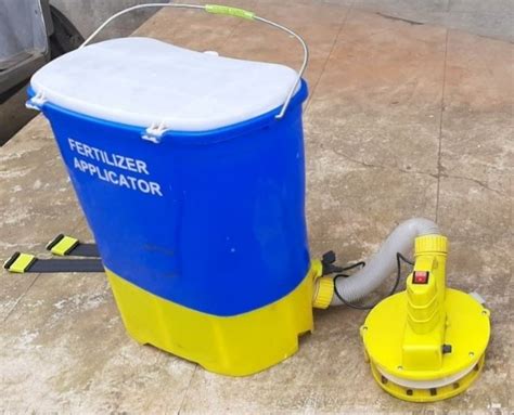 Broadcasting Fertilizer 的图像结果