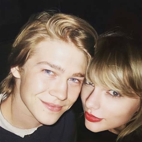Joe alwyn and taylor swift – Artofit