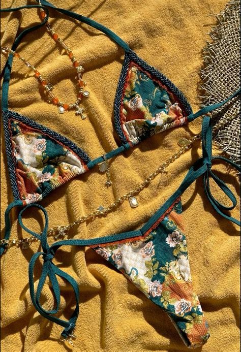 Pin by 𝐁𝐄𝐋𝐋𝐀 𝐒𝐈𝐍 𝐑𝐄𝐆𝐋𝐀𝐒 on 𝐁𝐄𝐀𝐂𝐇 𝐁𝐀𝐃𝐃𝐈𝐄 𝐄𝐍𝐄𝐑𝐆𝐘 ︎︎ | Bikinis boho ...