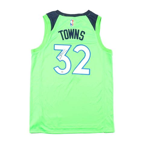 Karl-Anthony Towns Minnesota T-Wolves Signed Jersey (PSA) and Karl ...