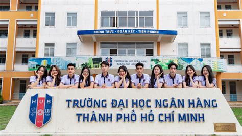 Thiết kế độc đáo cho logo trường đại học ngân hàng chuyên nghiệp và ...
