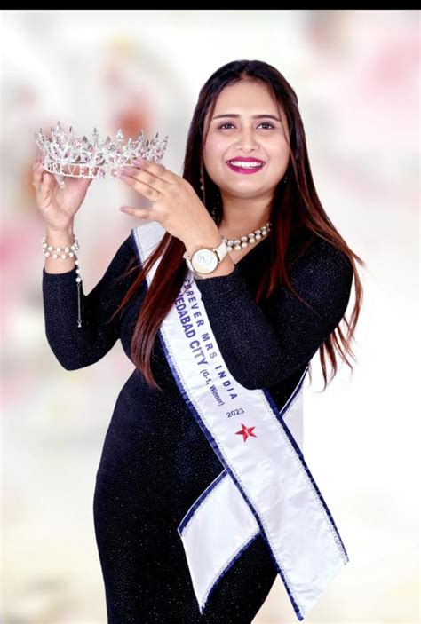 Mrs Ahmedabad 2023 Winner Debolina Dhar (G-1)