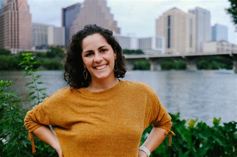 Coccyx Pain During Pregnancy: What Causes It And How To Treat It — Lady ...