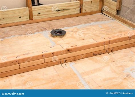 Install Subfloor In Bathroom - Goimages Urban