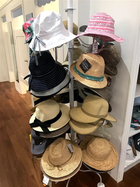 BLUE GINGER - Waikiki Beachwalk, 227 Lewers St #130, Honolulu HI 96815 ...