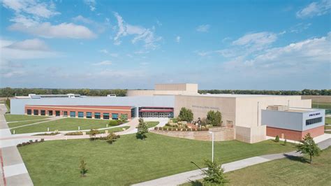 Spring Hill Schools USD 230 - JE Dunn Construction