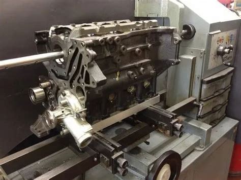 Line Bore Engine Block 的图像结果
