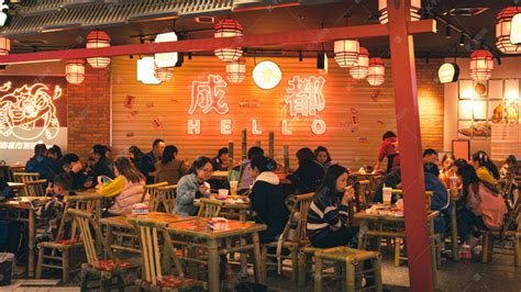 成都城市文化夜晚餐厅吃饭摄影图配图高清摄影大图-千库网
