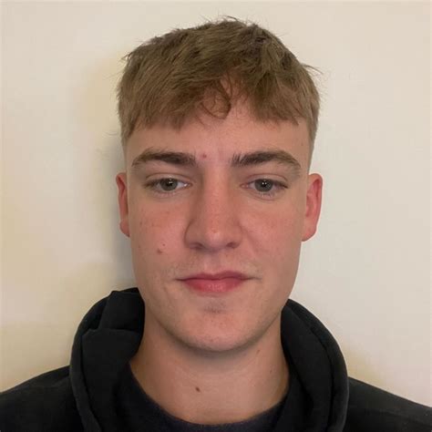 Frank - Maths teacher - ₹2218/h