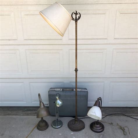Lot # 176 - Vintage Lot - Ott-Lite, Desk Lights, Vintage Floor Lamp ...