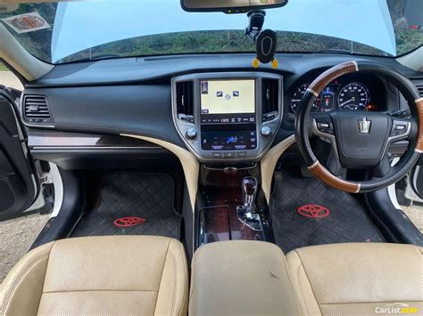 2016 Toyota Crown used car for sale in Nairobi Kenya - CarList.co.ke