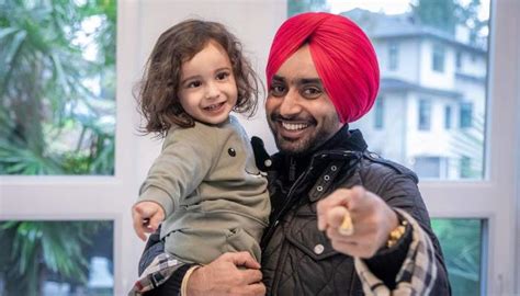 Satinder Sartaaj and Gurbaaz Grewal's This video is the cutest thing on ...