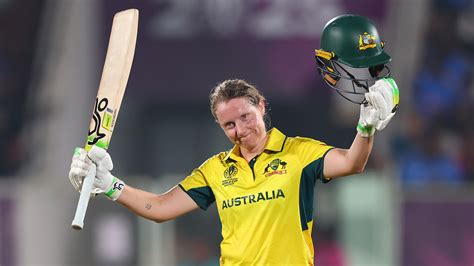 Alyssa Healy to miss England match with 'minor calf strain' - ESPN
